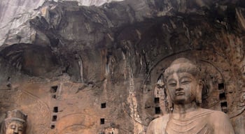Housing tens of thousands of statues of Buddha and his disciples, The Longmen Grottoes or Longmen Caves are one of the finest examples of Chinese Buddhist art.