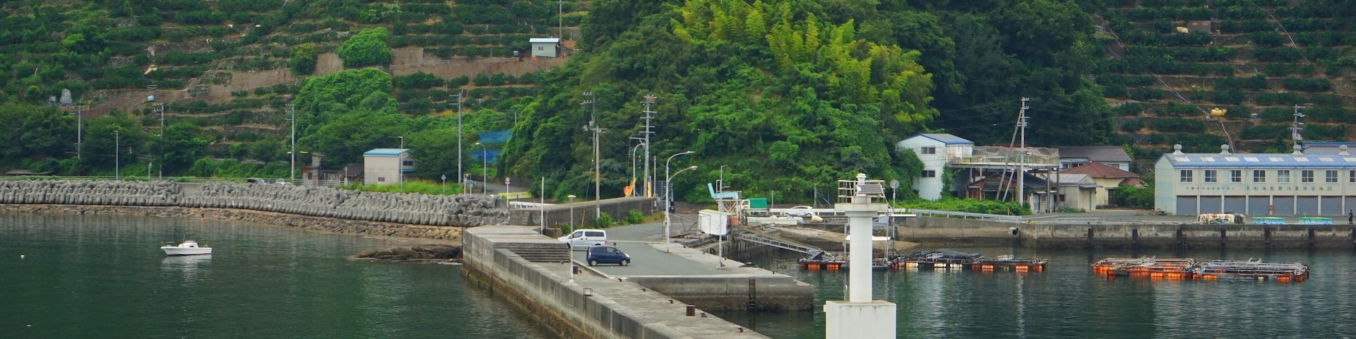 Lighthouse at Port of Yawatahama in Ehime, Japan - 日本 愛媛県 八幡浜港 灯台