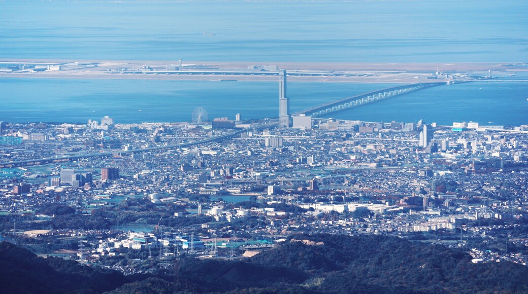 和泉葛城山展望台から関西国際空港を見る Towarad Kansai International Airport 2013.11.23