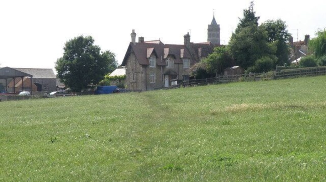 Footpath to Irthlingborough The Nene Way long distance footpath heading up to a row of terrace houses on Lime Street in Irthlingborough.