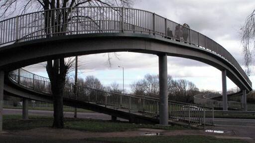 Chilwell footbridge (3) Showing the whole of the bridge looking toward the Chilwell School Campus