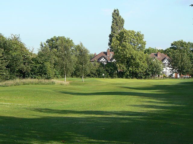 Chilwell Manor Golf Course Ninth hole. Part of the course to the east of Meadow Lane, by which it is split into two sections.