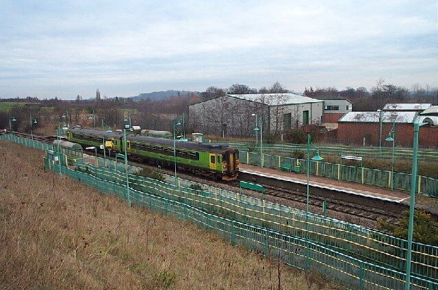 Langwith-Whaley Thorns railway station