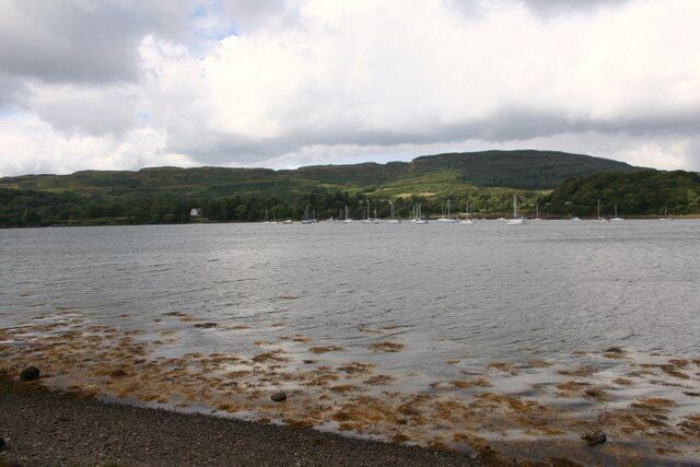 Ardentallen Bay Yachts anchored at Ardentallen across Loch Feochan.