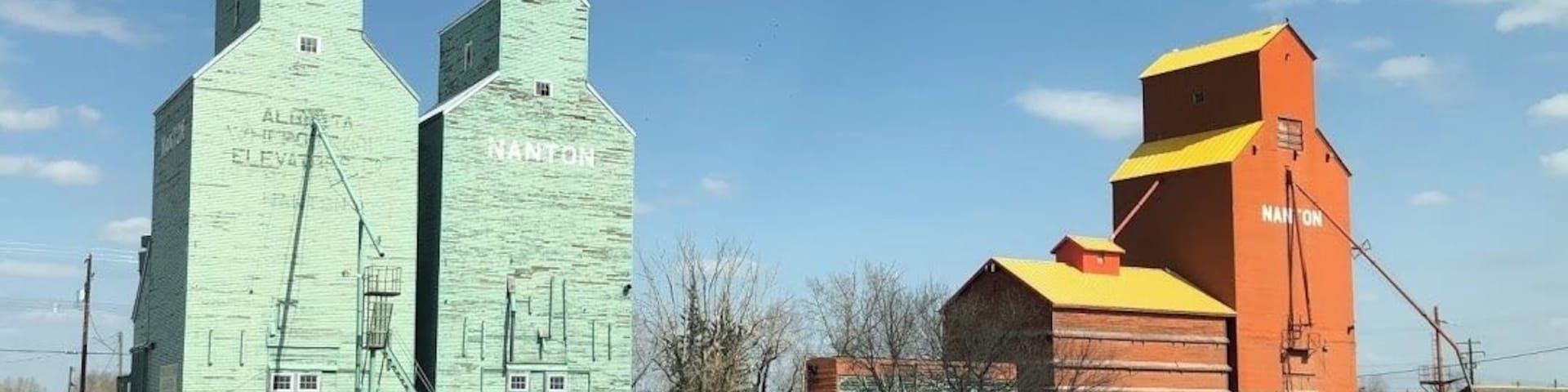 Nanton, a town about an hour south of Calgary, raised funds to preserve three elevators, now richly painted and converted to a museum and an art gallery.
#LikeALocal
#Golden