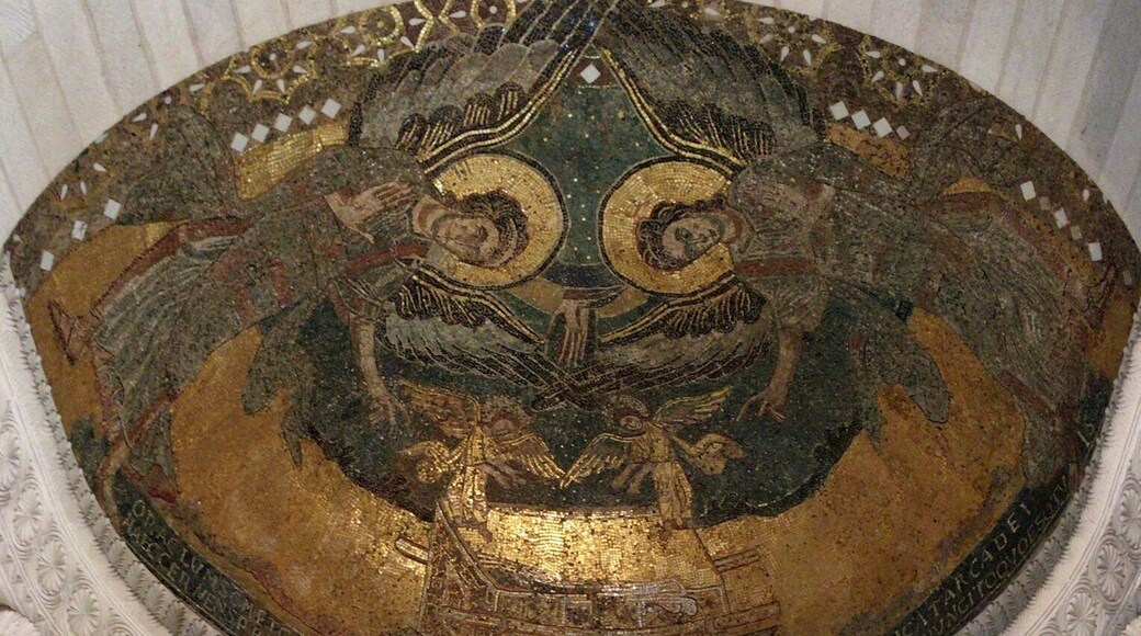 The Oratory of Germigny-des-Prรฉs, near Orlรฉans, France
One of surviving Carolingian architectures built in the early 9th century, restored in the 19th century
Mosaic of the Arc of the Covenant in 806