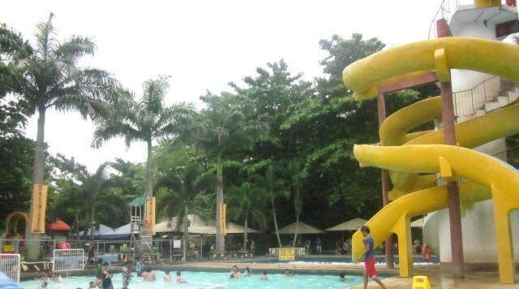 have fun to the cold spring amidst of maramag bukidnon!