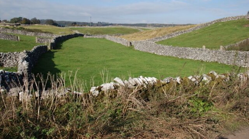 Linen Dale An unusual name for a dale. This is a short shallow dry valley at the head of Middleton Dale. All the water drains in underground watercourses in this limestone area.