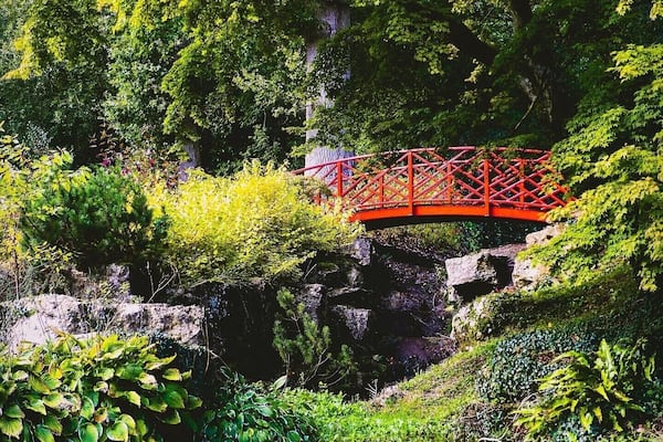 A beautiful place to visit if you want to escape from busy urban life. This small arboretum is filled with hidden gems that make the perfect photos! Just be aware that on weekends, especially during Spring and Autumn, this place will get busy.