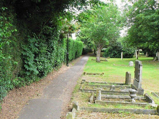 Footpath, St Mary's Churchyard, Eaton Socon The footpath crosses the back of the churchyard from Peppercorns Lane to School Lane.