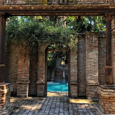 The Roman Baths on the grounds of Viña Santa Rita can be enjoyed by you if you stay there. You’ll feel like royalty.