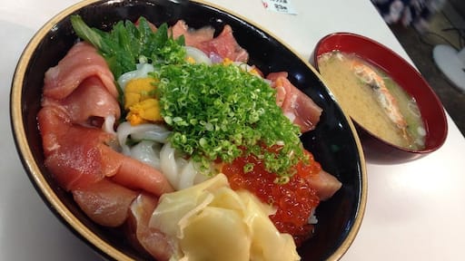 海鮮丼