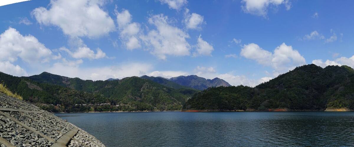 早明浦ダム湖パノラマ