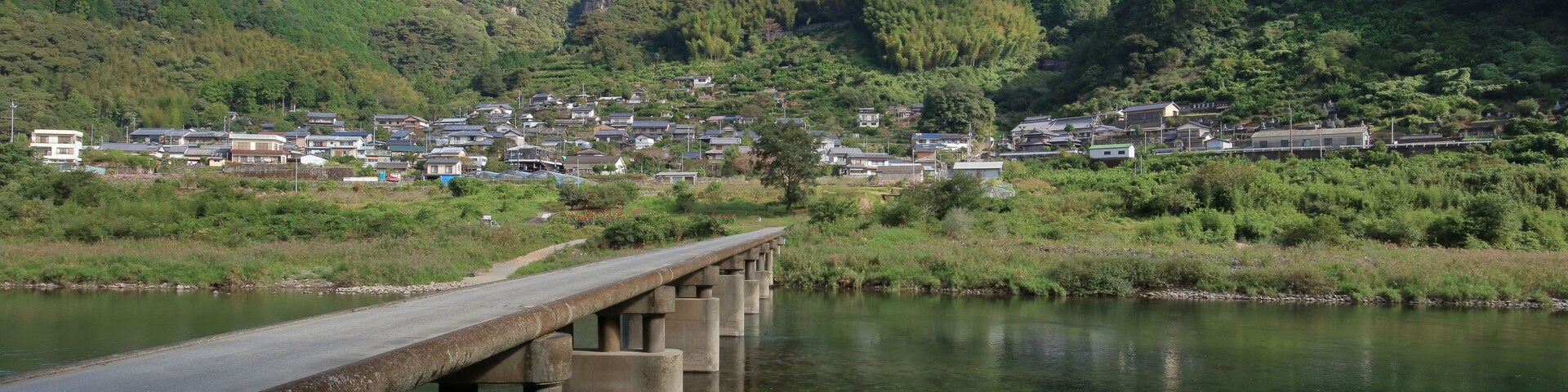 浅尾沈下橋 秋の空 (高知県 越知町 あそおちんかばし)
