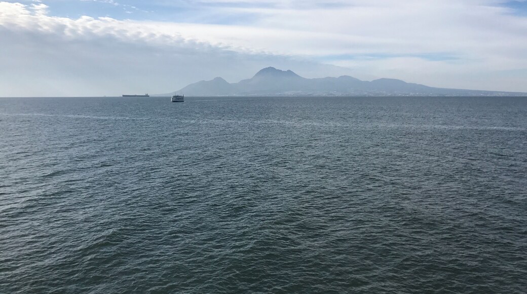 有明フェリーより望む雲仙岳