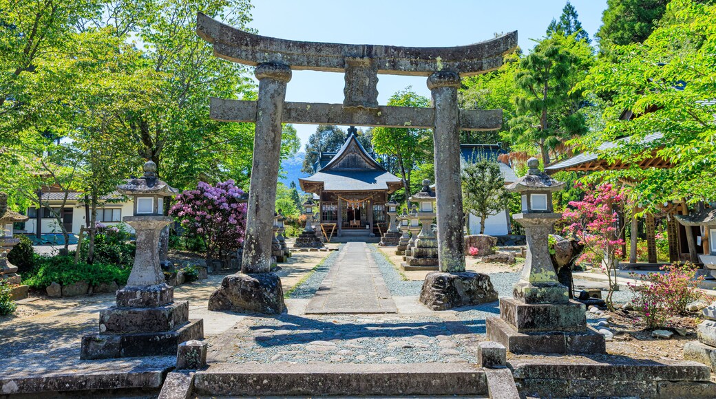 初夏の嵐山瀧神社 大分県玖珠郡 Arashiyama Taki Shrine in early summer. Oita Pref, Kusu County.