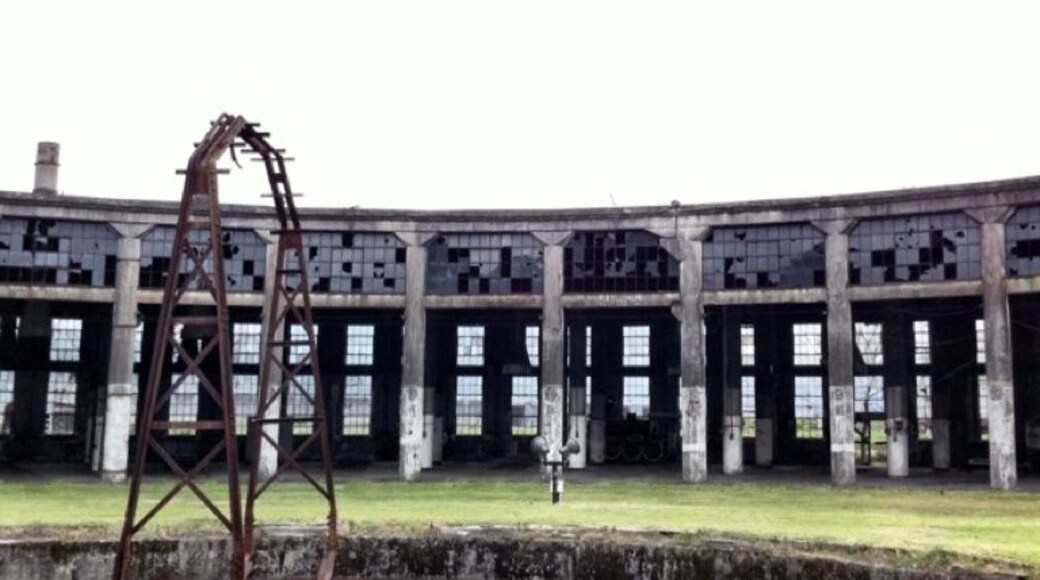 大分県 豊後森機関庫