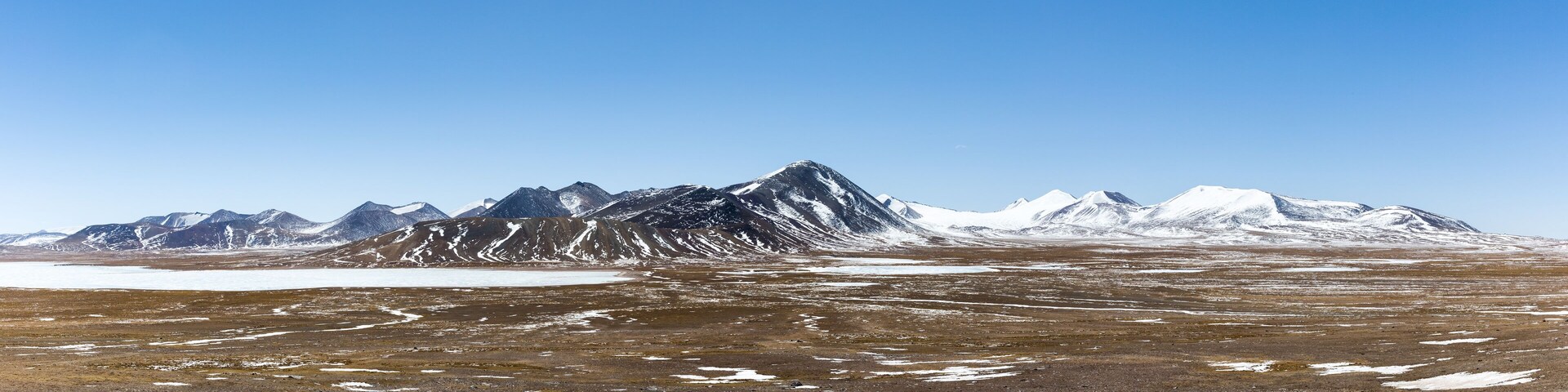 kunlun snow mountains panorama