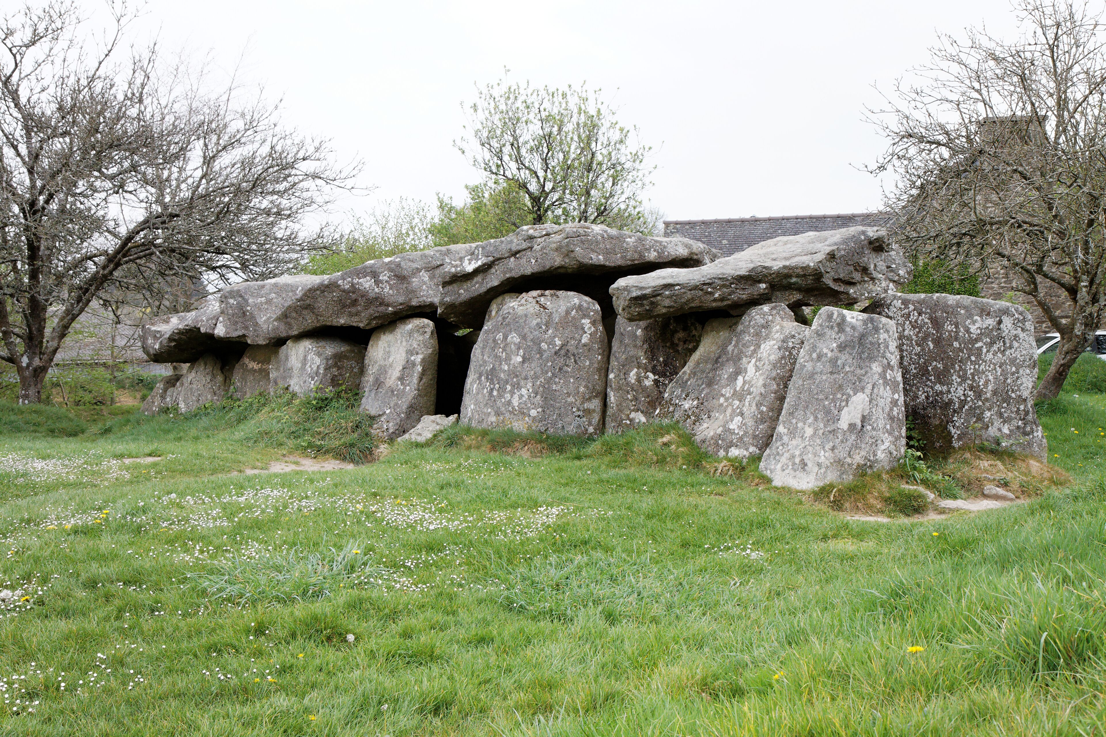 This building is classé au titre des Monuments Historiques. It is indexed in the Base Mérimée, a database of architectural heritage maintained by the French Ministry of Culture, under the reference PA00089887 .