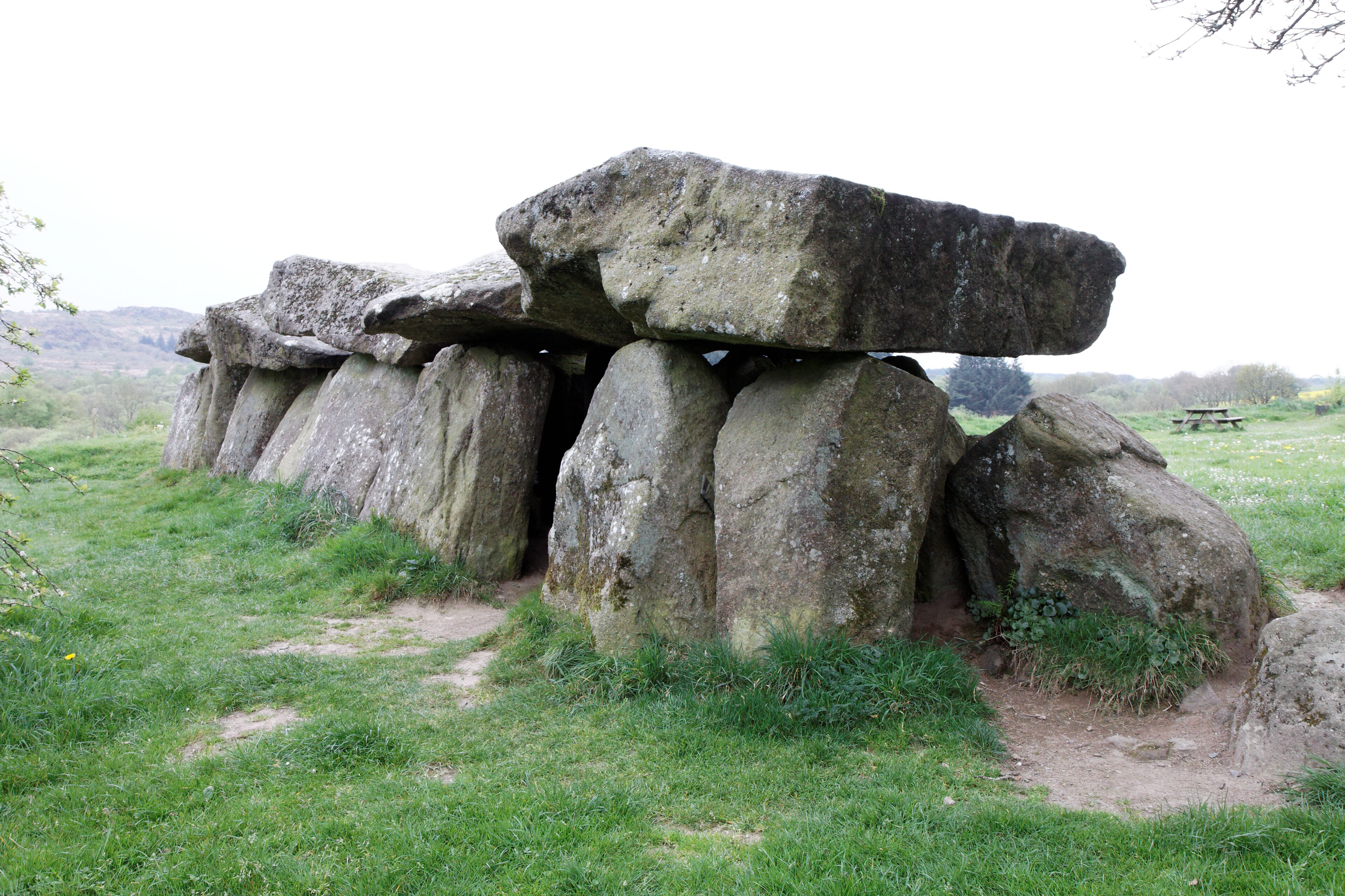 This building is classé au titre des Monuments Historiques. It is indexed in the Base Mérimée, a database of architectural heritage maintained by the French Ministry of Culture, under the reference PA00089887 .