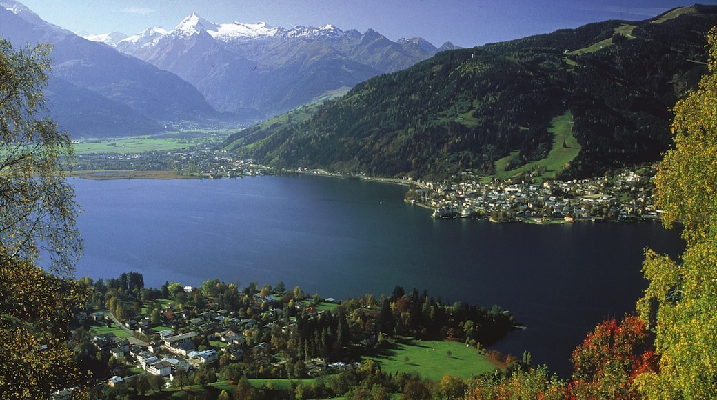 Zell am See which includes mountains, a lake or waterhole and landscape views