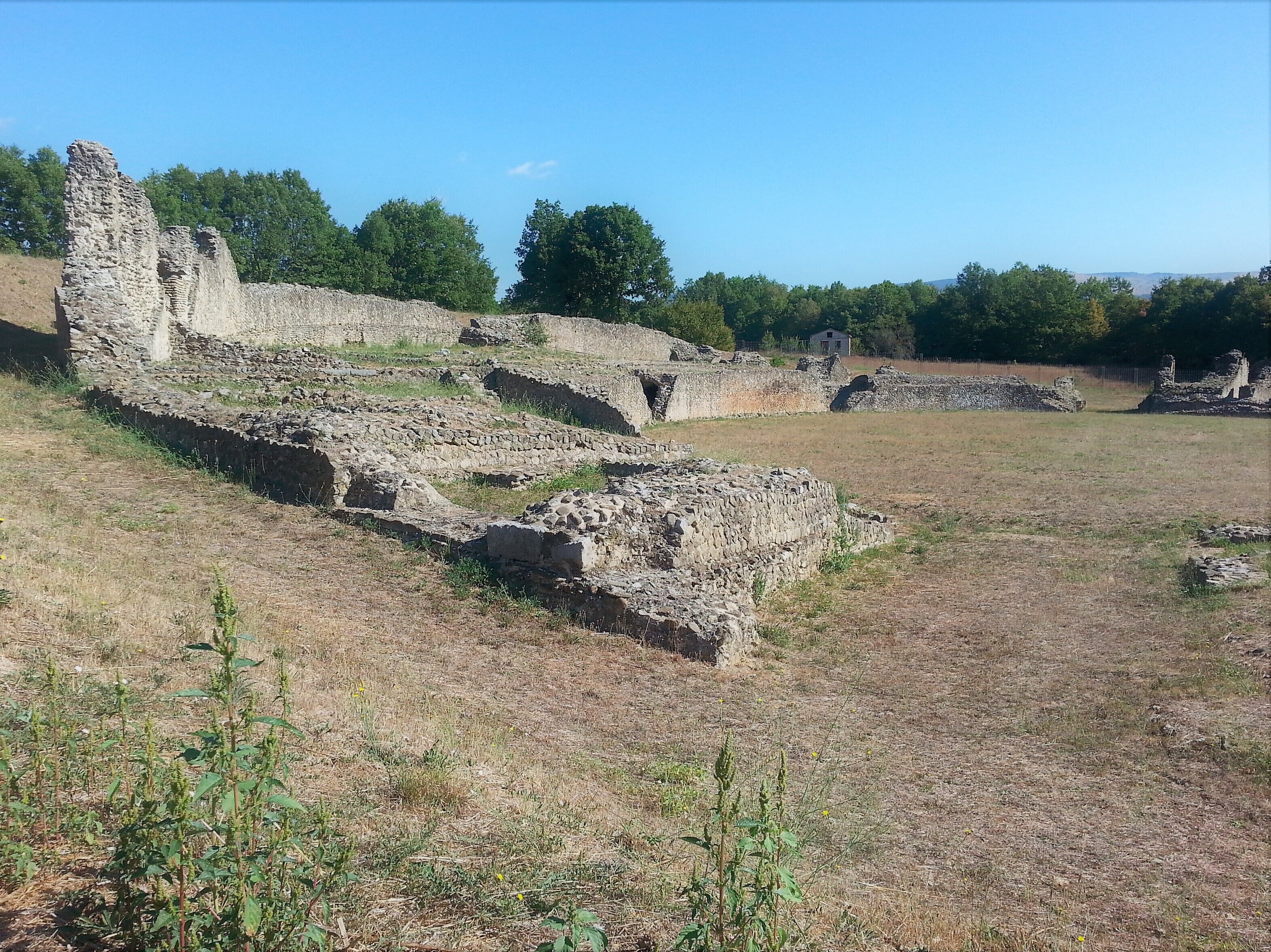 Grumentum, amphitheater. Major axis