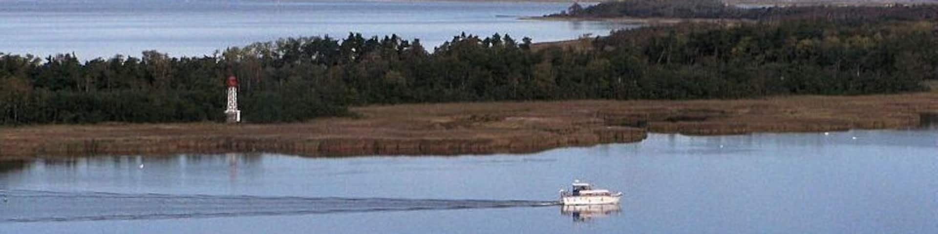 Nationalpark Vorpommersche Boddenlandschaft, Blick von Barhöft über den Bock nach Hiddensee