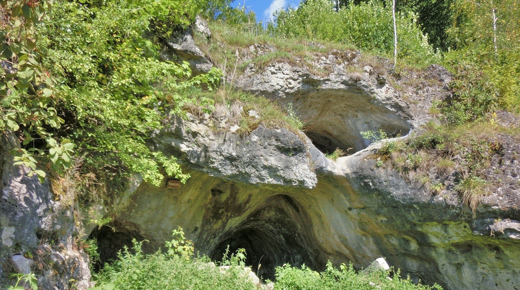 Etagenhöhle
