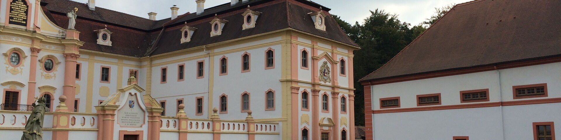 Convent Building and inside the walls the Yard of Honor