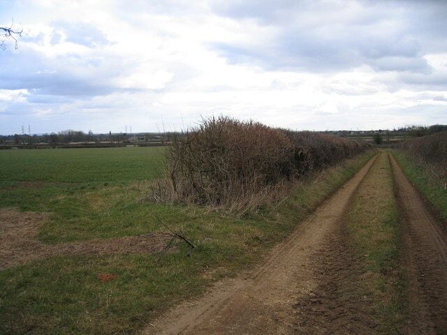 Farm track near Kemble. looking towards Glebe Farm Poole Keynes