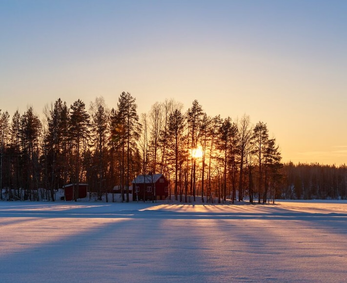 Midnight sun fishing or ice fishing and auroras. Find a your own cabin in the Finnish Lakeland with Rock and Lake Cottages. They will also assist in planning all of your activities while you enjoy the silence.
More info > http://www.rockandlake.com/en/