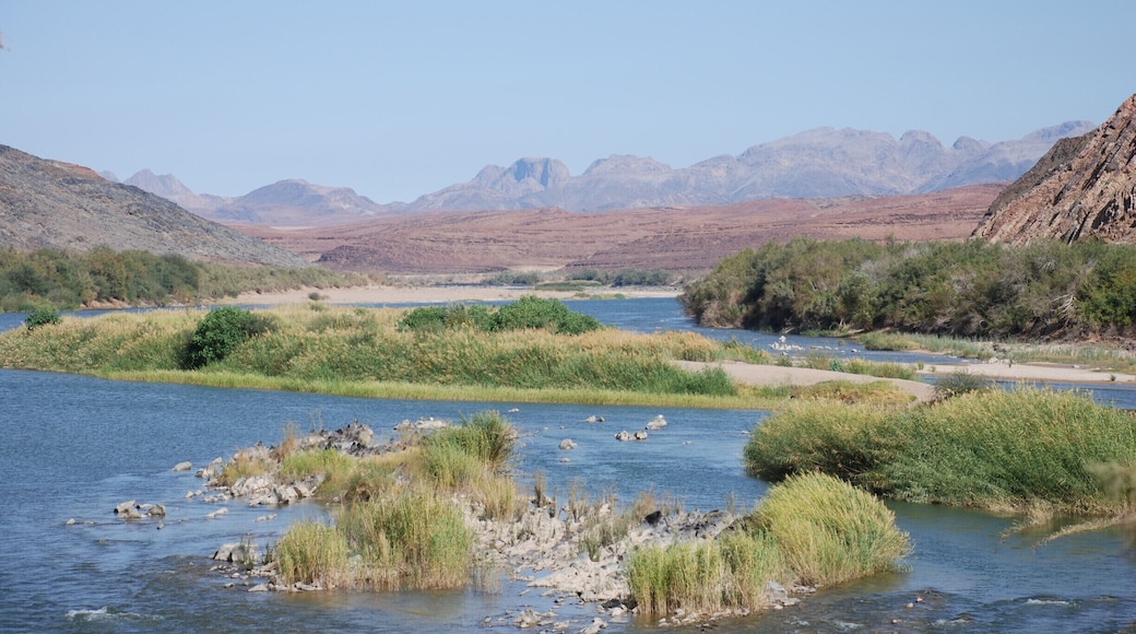 The Orange river from the Namibian side.