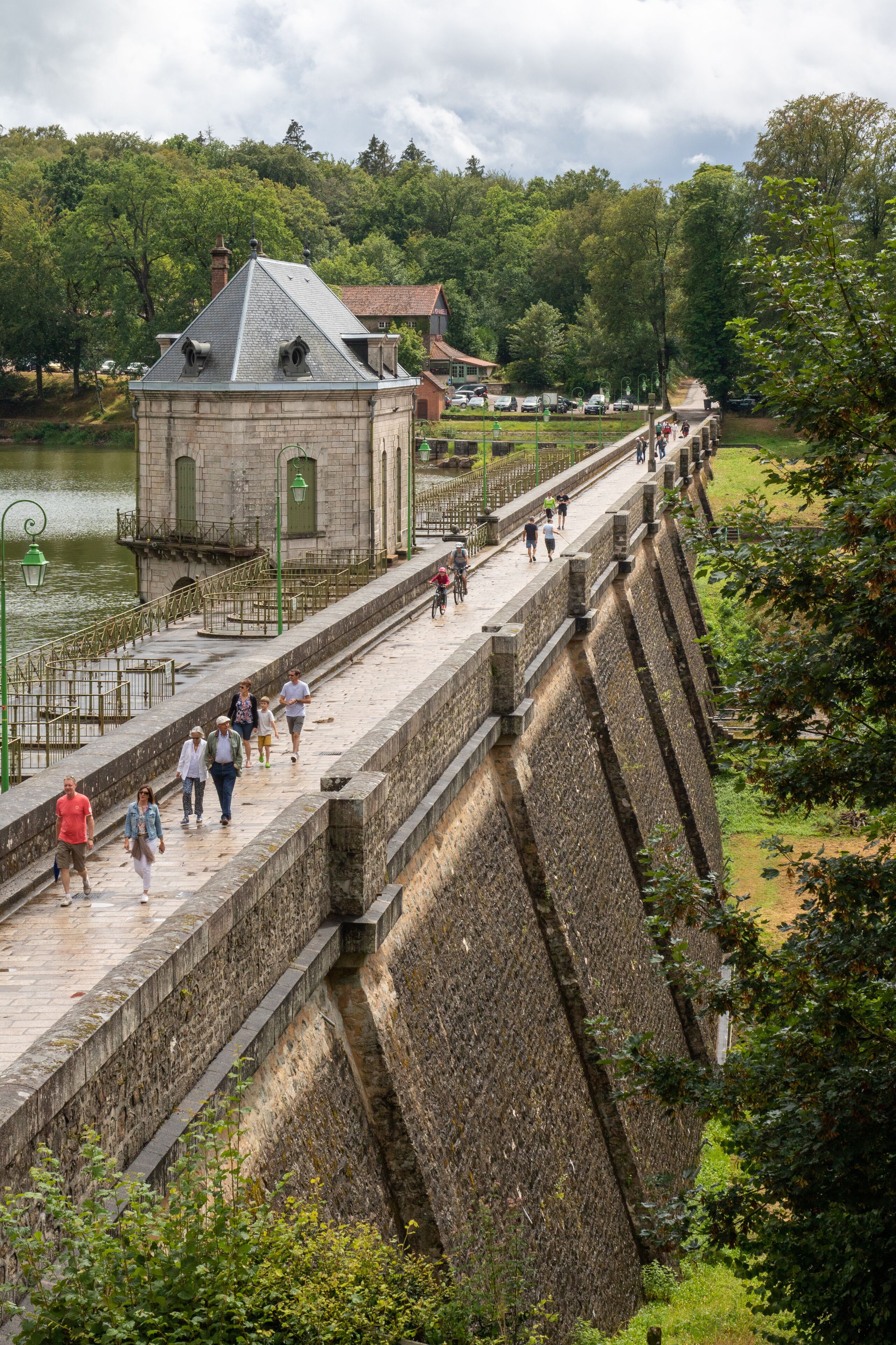 Montsauche-les-Settons