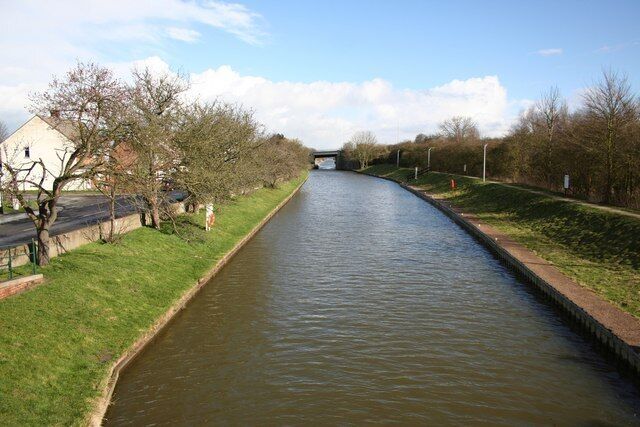 Fosdyke The Fosdyke at Saxilby from the footbridge