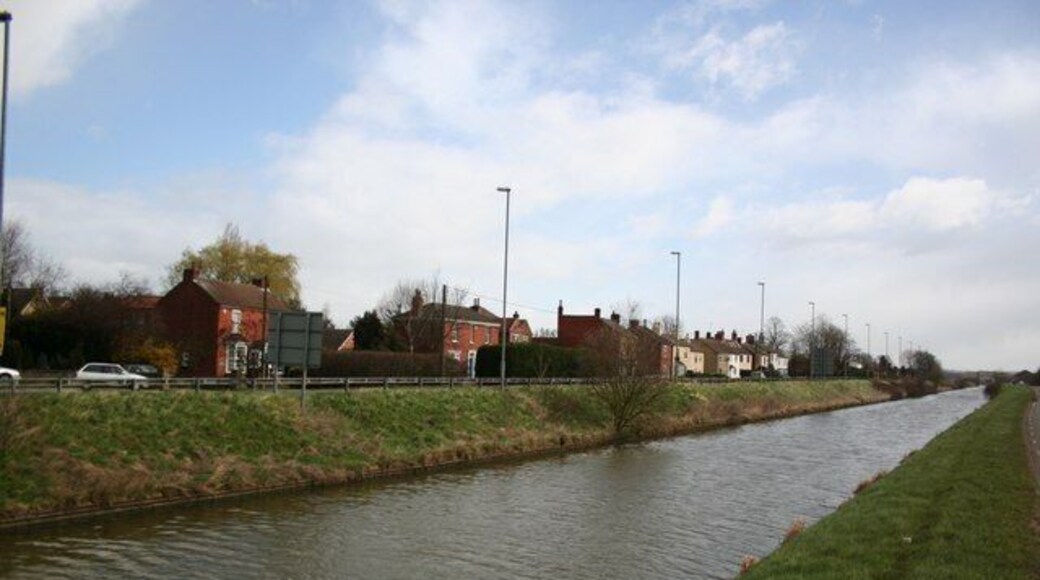 Fosdyke The Fosdyke Roman canal and Lincoln Road (A57) from Skellingthorpe Road
