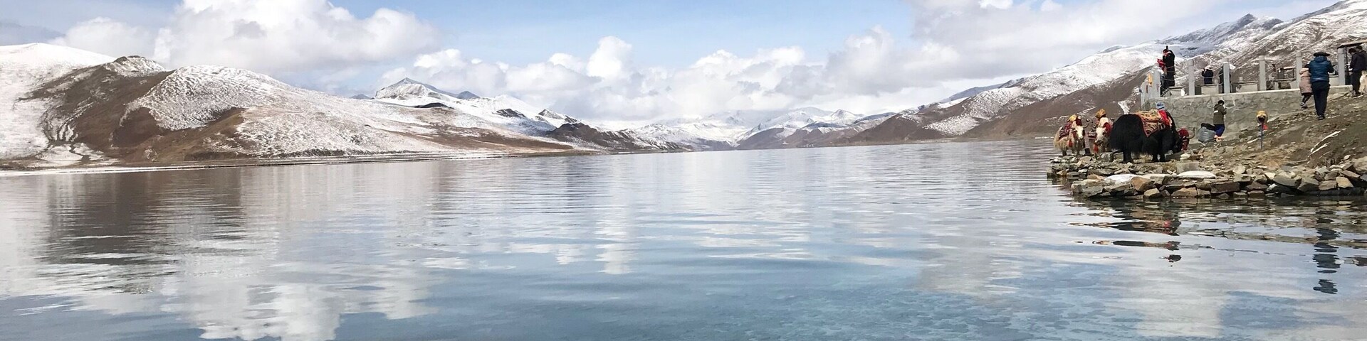 Yamdrok Lake is a freshwater lake in Tibet, it is one of the three largest sacred lakes in Tibet. It is over 72 km long. The lake is surrounded by many snow-capped mountains and is fed by numerous small streams.