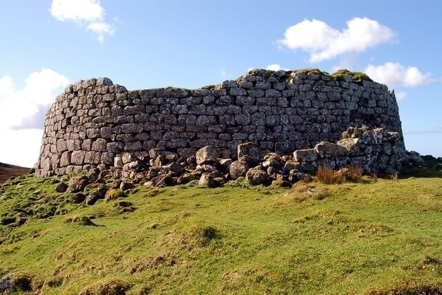 Dun Hallin The best preserved of the several iron age forts on the Waternish peninsula. The walls are around 4m high.