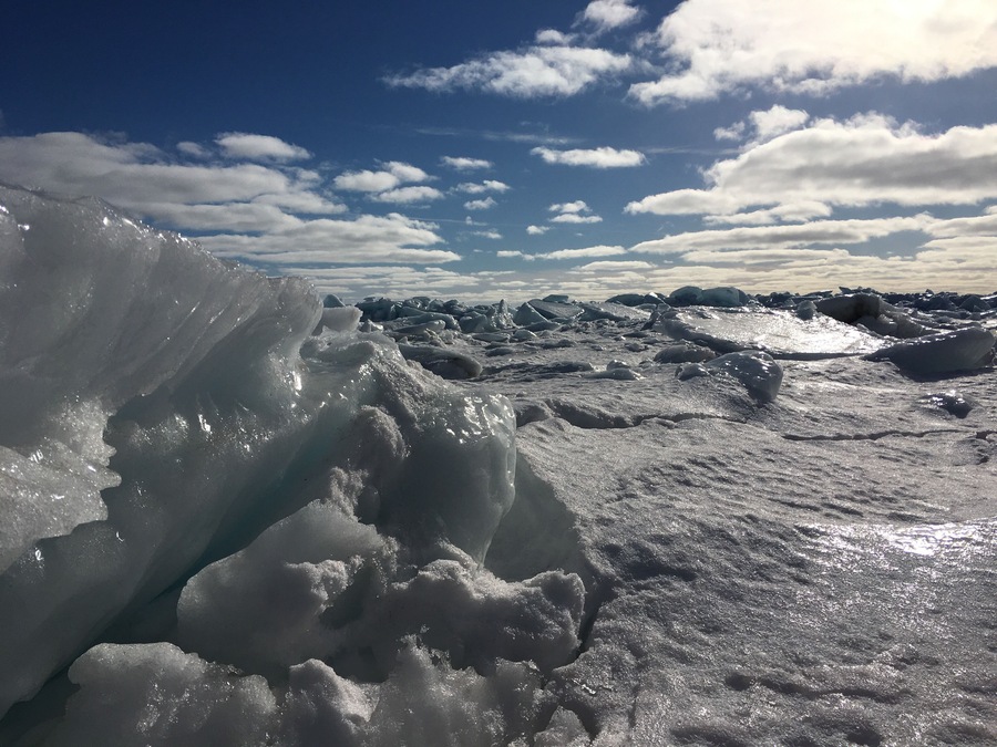 Glace sur mer