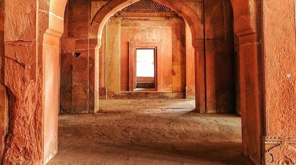 Akbar the great came to Fatehpur Sikri to seek the Salim Chishti, a Sufi saint during India's mughal era, to bless him with a son. As his second wife, the Hindu Queen, Jodhabai, gave birth to his first son shortly after, he claimed the city as his good luck charm and built here his palace. Though a Muslim king, he was greatly influenced by various religions. His encouragement of a multi-faith society is clearly apparent in Fatehpur Sikri, which is a fusion of Hindu, Christian, Buddhist and Muslim architecture and motifs.