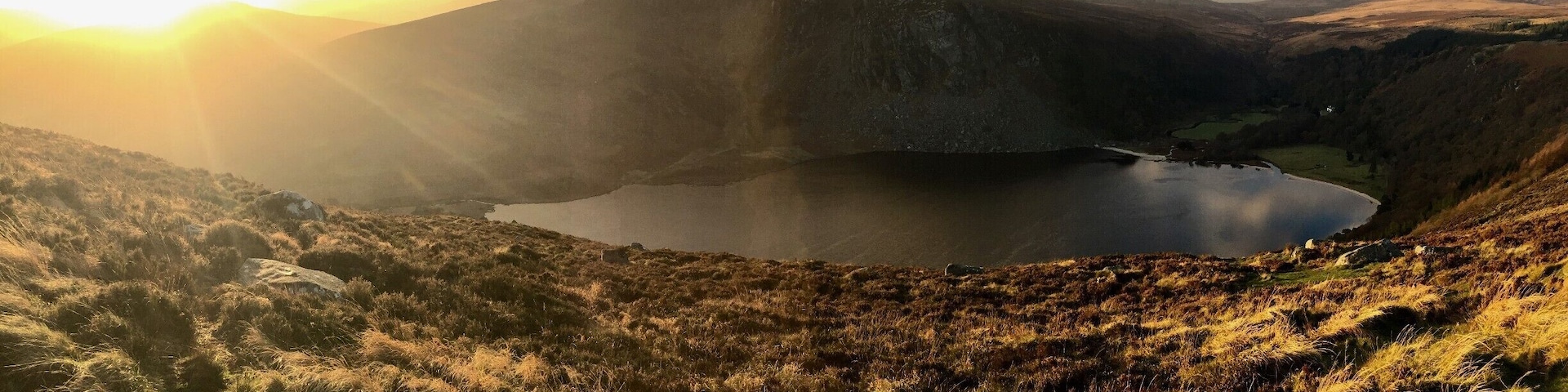 Driving around Wicklow, I saw a beautiful view and just had to stop for a little walk! Spur of the moment decision that led to this beautiful view! Going with the flow!
#lifeatexpedia