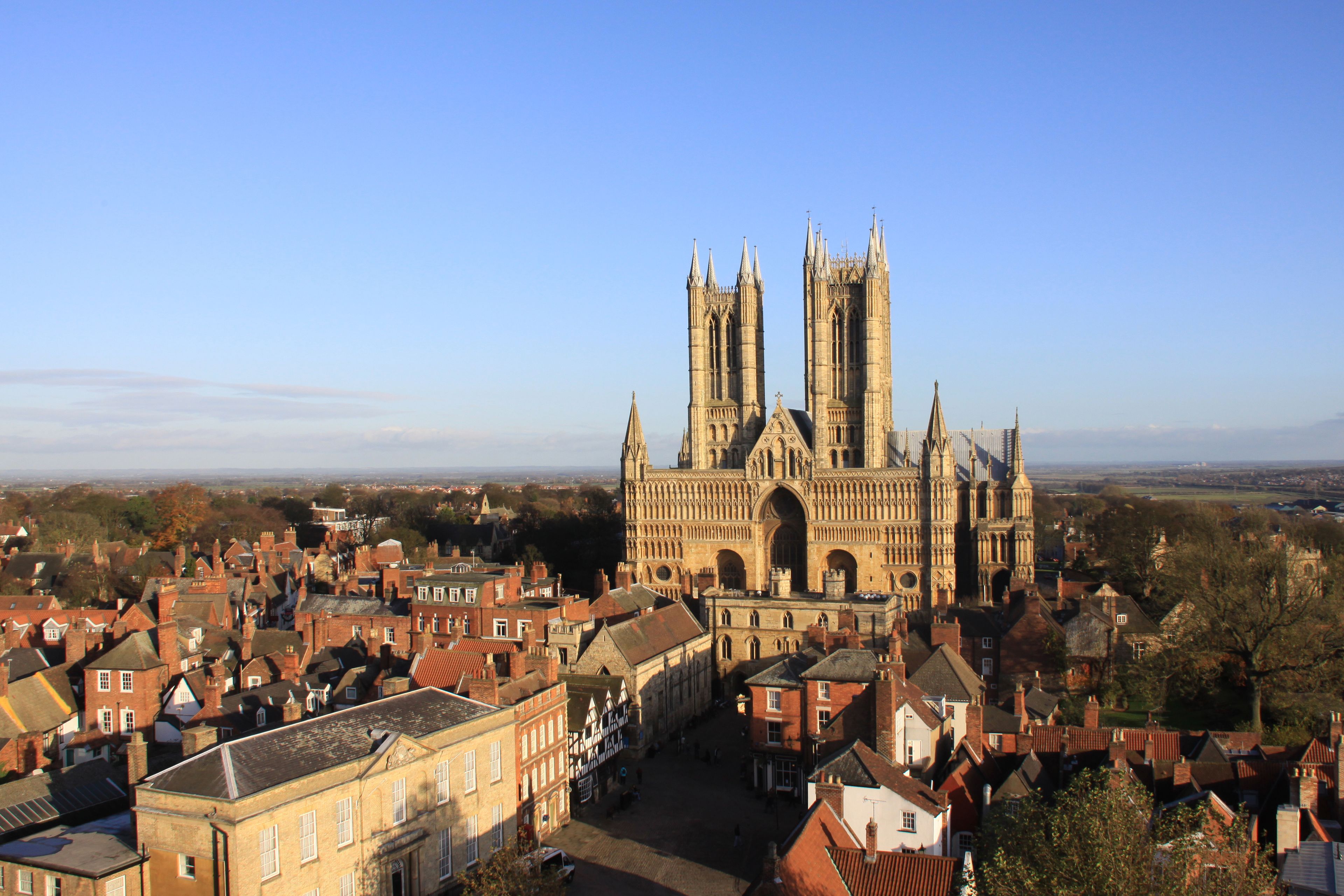 Lincoln cathedral against a clear blue sky