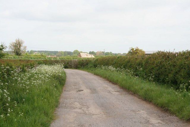 I see no sign I came along here again to take a footpath to another pillbox but could not find the one shown on the map; it should be on the corner going to the right; all I found was a bank of earth blocking up an entrance.