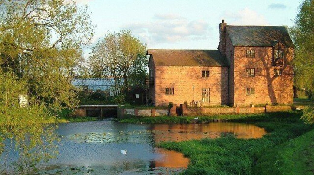 Alders Mill. Alder Mill is located on the River Anker near Pinwall, just outside of Atherstone in the United Kingdom. It is just on the Warwickshire side of the Warwickshire and Leicestershire boundary.