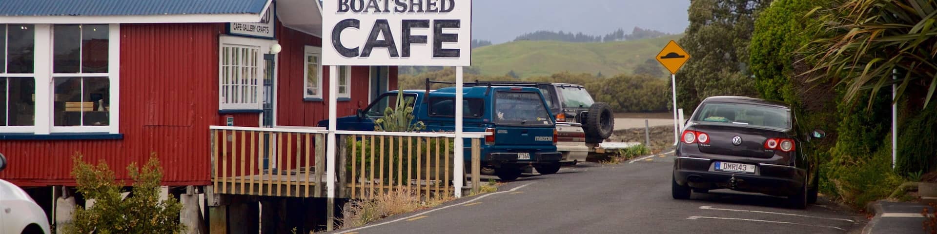 Rawene featuring signage