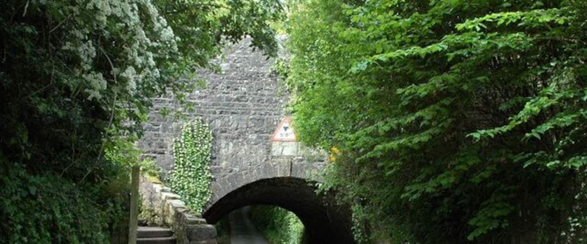 Aqueduct at Govilon This aqueduct at Govilon carries the Monmouthshire and Brecon Canal over this narrow country road. The clearance is just 5'6". Remember to duck!
