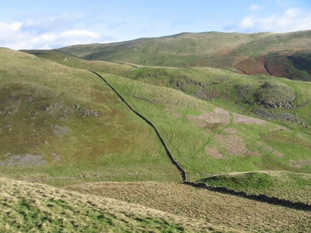 Wall below Myreton Hill and on Colsnaur Hill