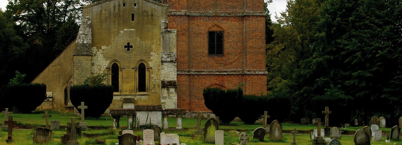 All Saints', Crondall