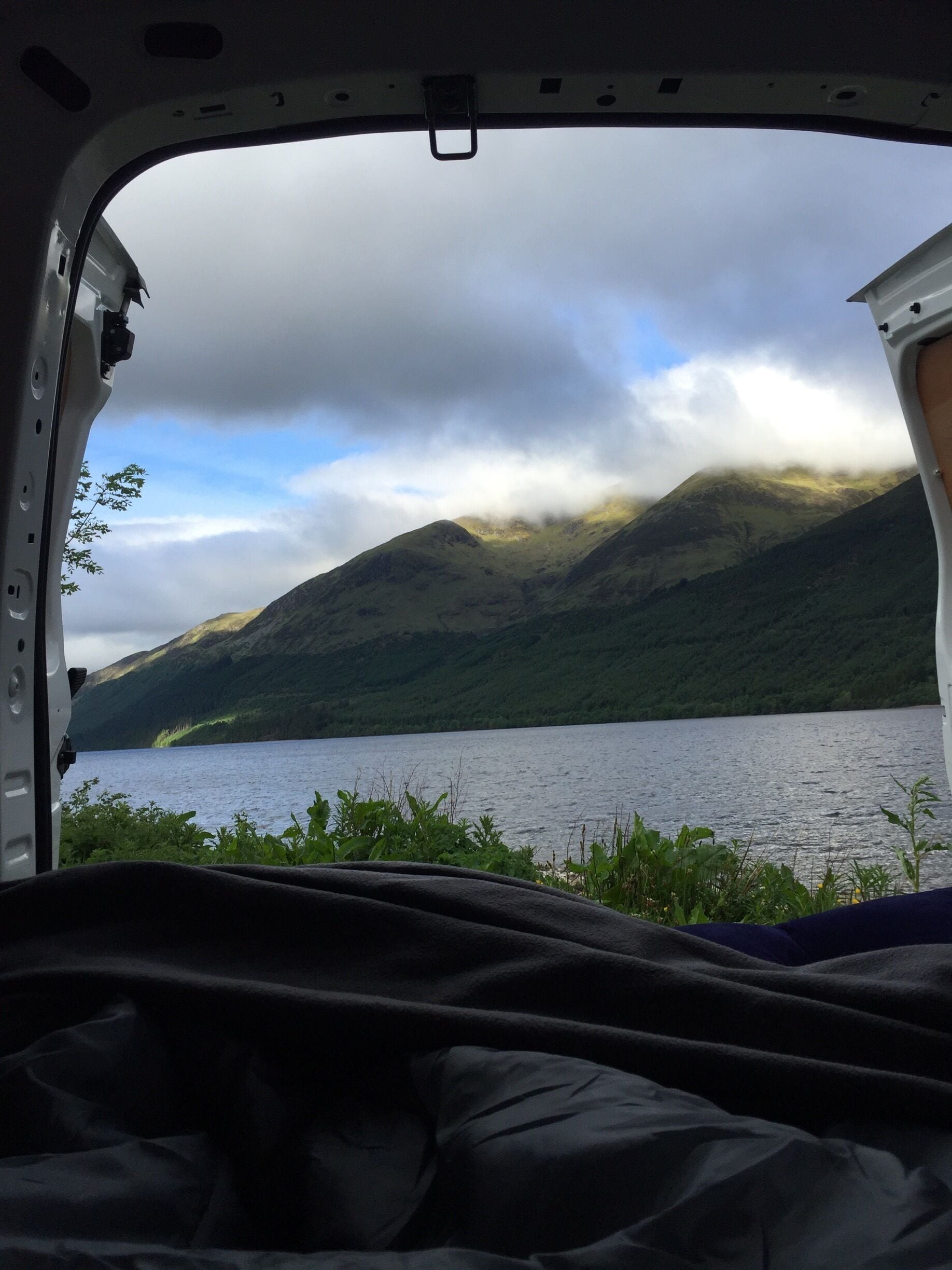 #view #car #mountains #earlymorning