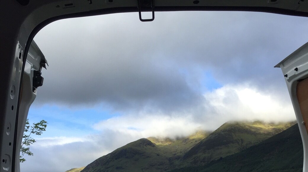 #view #car #mountains #earlymorning