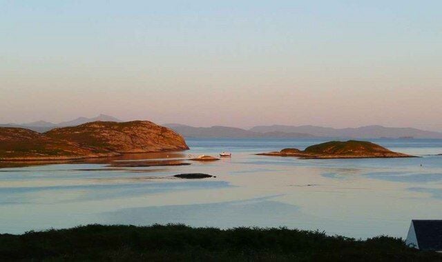 Sunset over Loch Eatharna Taken from the hotel lawn.